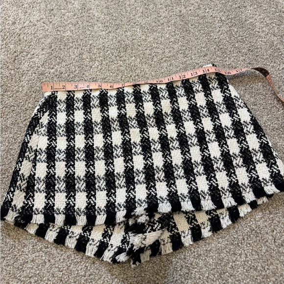 Alice & Olivia MACE TWEED MINI SKORT‎ 6 - Picture 7 of 11